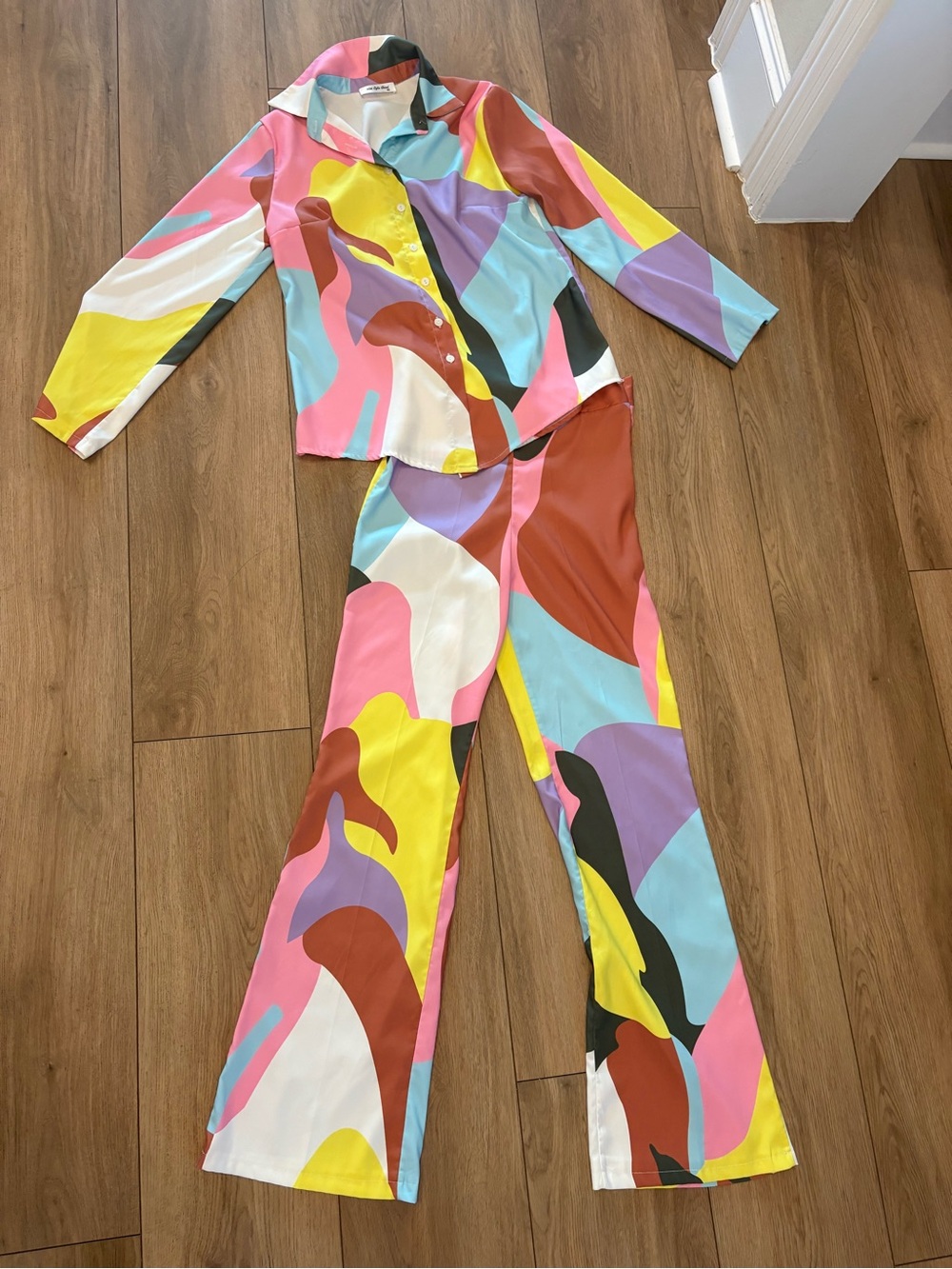 Colorful Abstract Print Wide-Leg Pants & Shirt Set